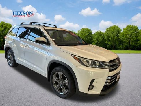 Used 2018 Toyota Highlander Limited Platinum image 1