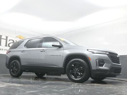Used 2023 Chevrolet Traverse LT w/ Midnight/Sport Edition image 2