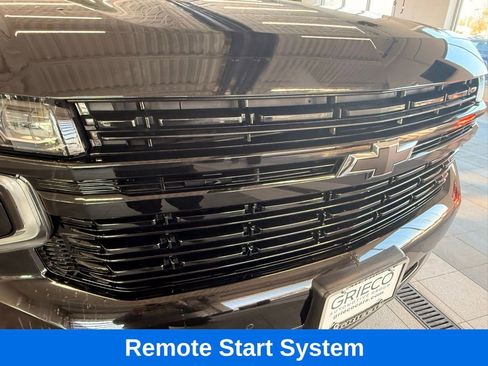 Used 2023 Chevrolet Tahoe RST image 3