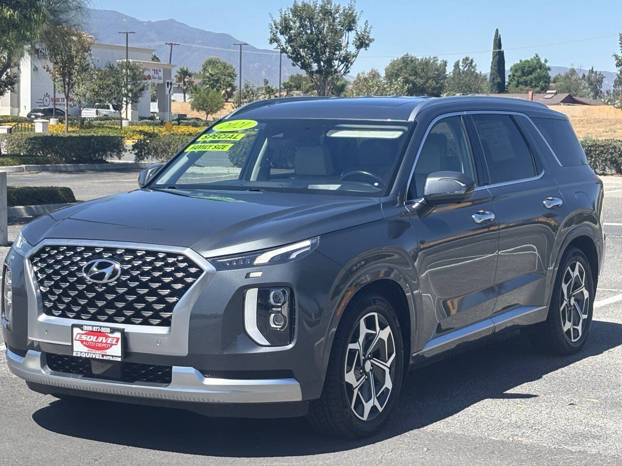 Used 2021 Hyundai Palisade Calligraphy w/ Winter Package AWD/4WD image 2