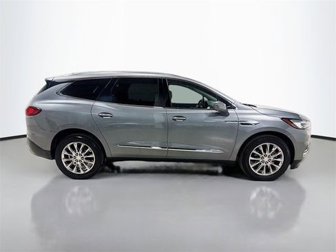 Used 2019 Buick Enclave Premium w/ Experience Buick Package image 9