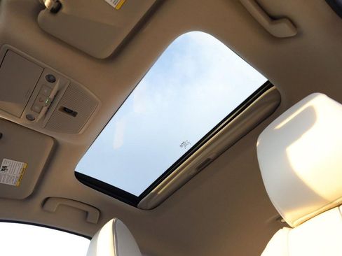 New 2026 Nissan Sentra SL w/ Floor Mat Package image 8