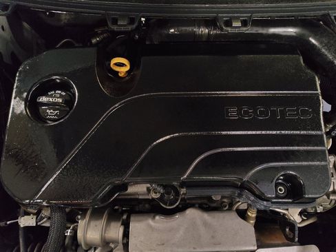 Used 2018 Chevrolet Cruze LT image 30