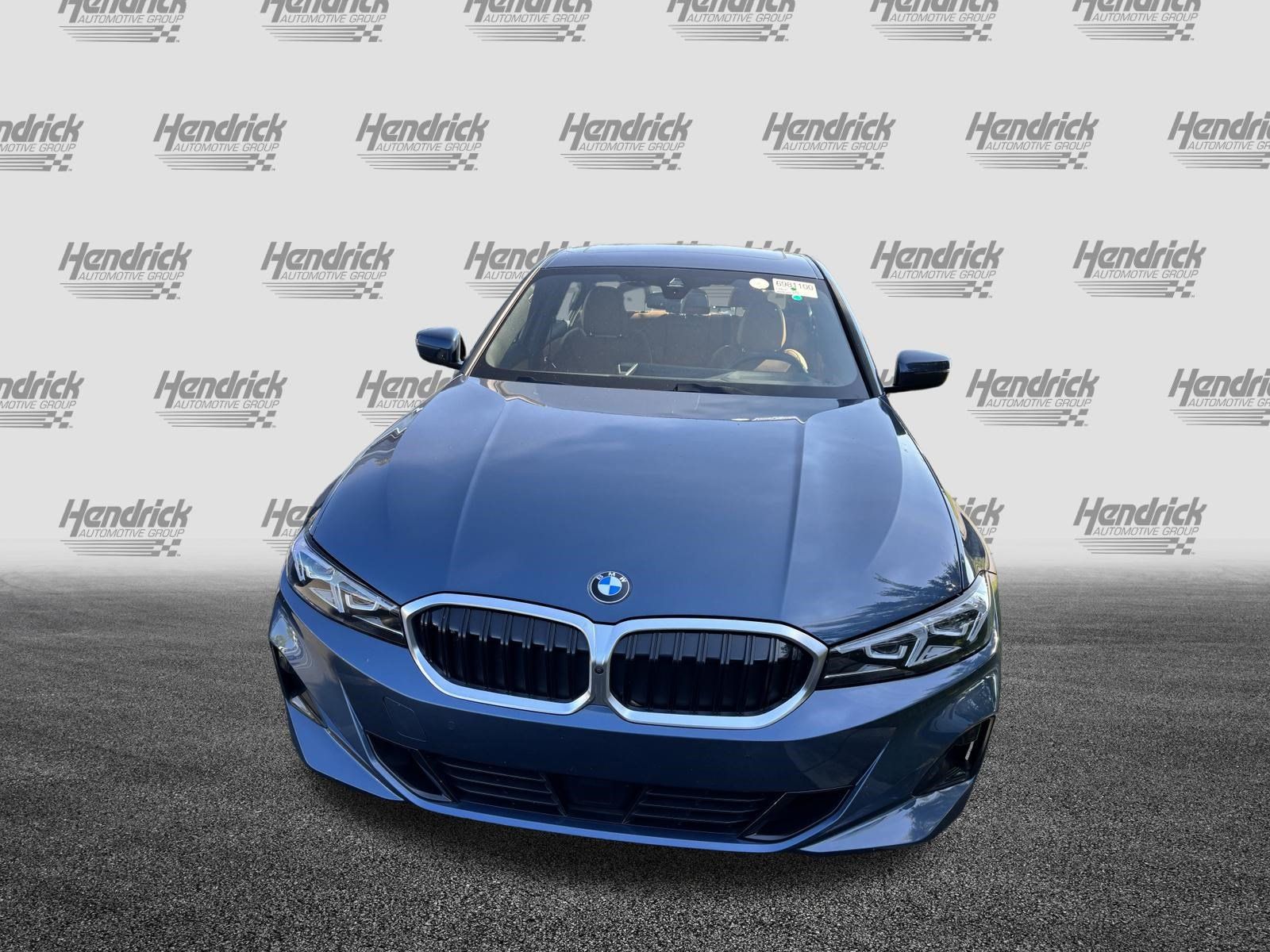 Certified 2025 BMW 330i Sedan RWD image 5