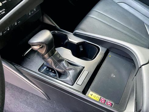 Used 2023 Lexus ES 350 F Sport w/ Accessory Package (Z2) image 17