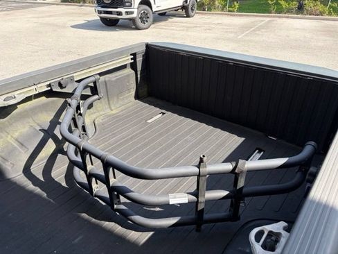 Used 2019 Nissan Frontier SV w/ Value Truck Package RWD image 23