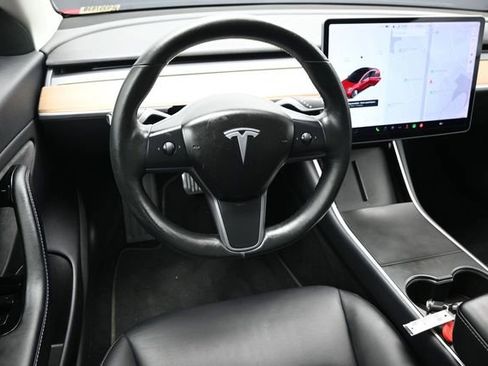 Used 2018 Tesla Model 3 Long Range RWD image 18