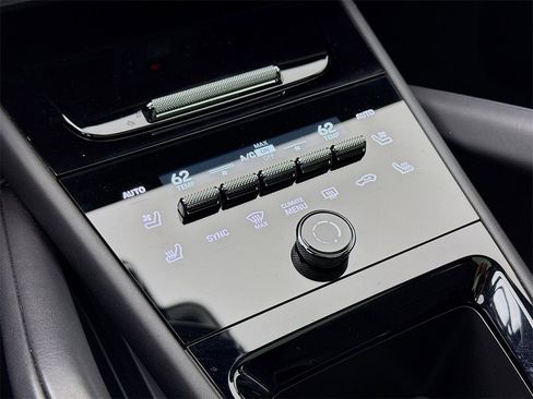 Certified 2024 Porsche Cayenne Turbo w/ Premium Package Plus (PP1) image 25