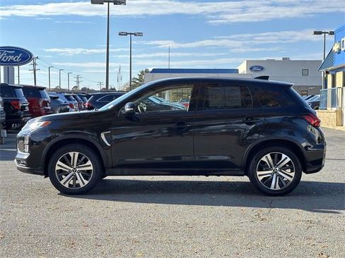 Used 2020 Mitsubishi Outlander Sport SE image 2