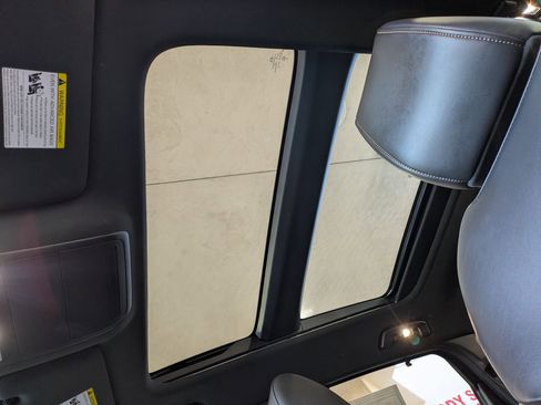 Used 2024 MAZDA CX-90 Plug-In Hybrid w/ Premium Plus image 20