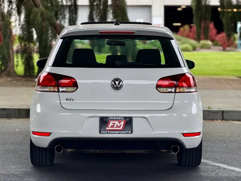 Used 2011 Volkswagen GTI 4-Door FWD image 7