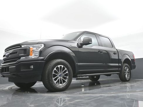Used 2020 Ford F150 XLT w/ Equipment Group 302A Luxury AWD/4WD image 43