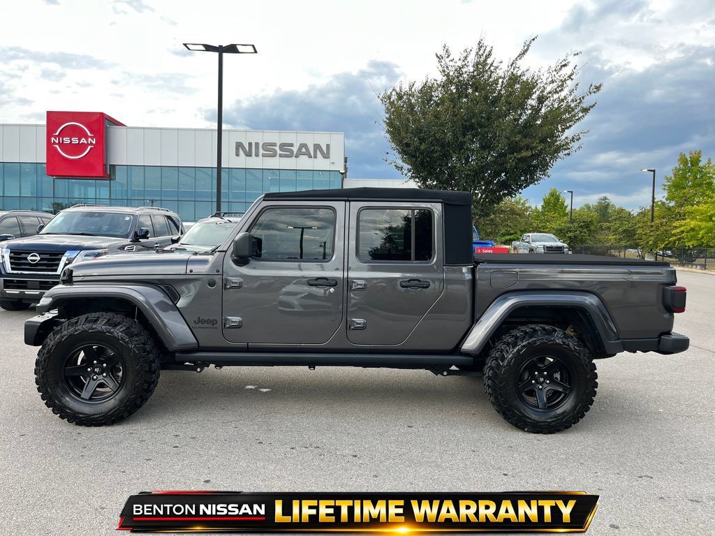 Used 2022 Jeep Gladiator Sport AWD/4WD image 7