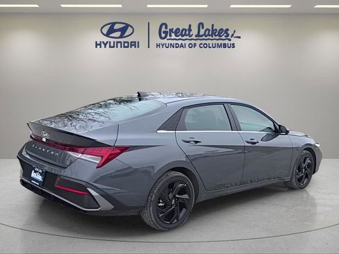 New 2026 Hyundai Elantra SEL Sport Premium FWD image 5