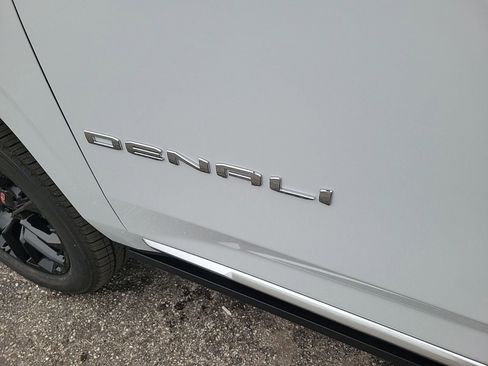 New 2026 GMC Yukon Denali w/ Sun & Power Step Package image 8