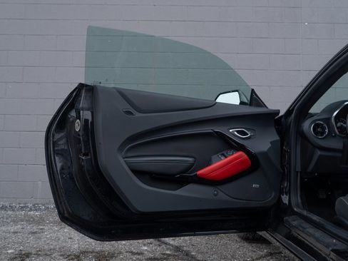 Used 2023 Chevrolet Camaro LT w/ Redline Edition image 15