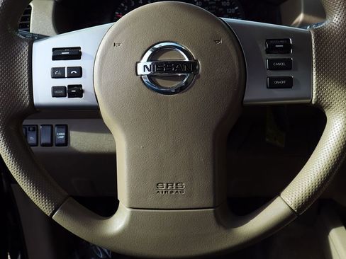 Used 2018 Nissan Frontier SV image 50