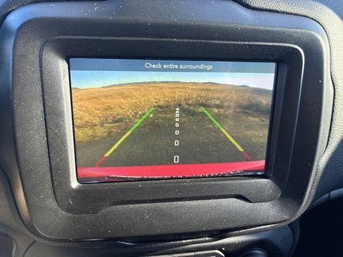 Certified 2020 Jeep Renegade Trailhawk image 32