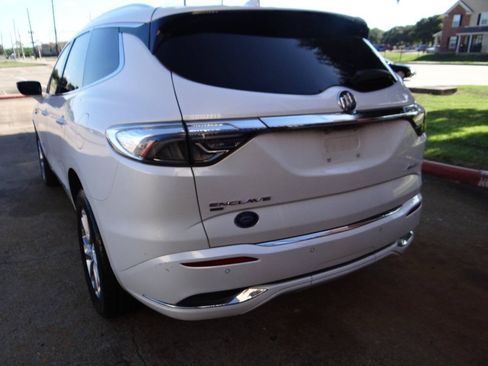 Used 2023 Buick Enclave Avenir w/ Avenir Technology Package AWD/4WD image 6
