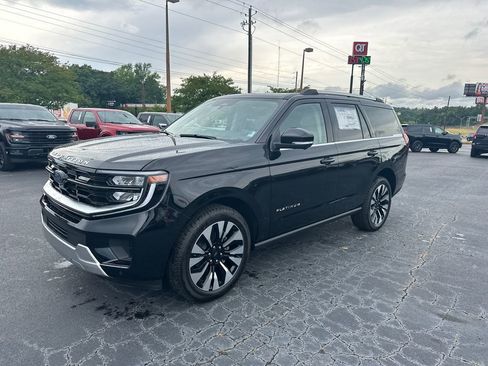New 2026 Ford Expedition Platinum AWD/4WD image 3