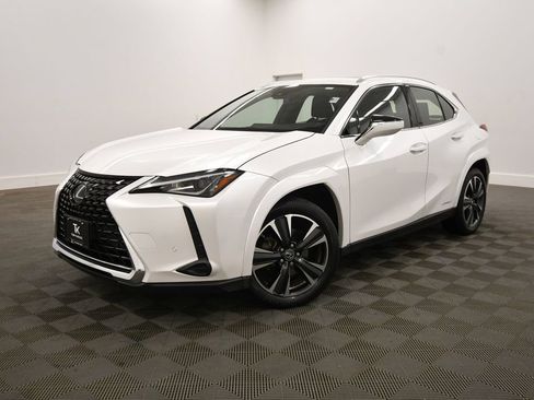 Used 2022 Lexus UX 250h w/ Premium Package AWD/4WD image 2