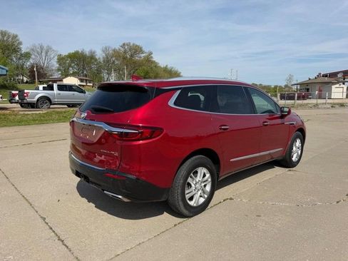 Used 2018 Buick Enclave Premium image 3