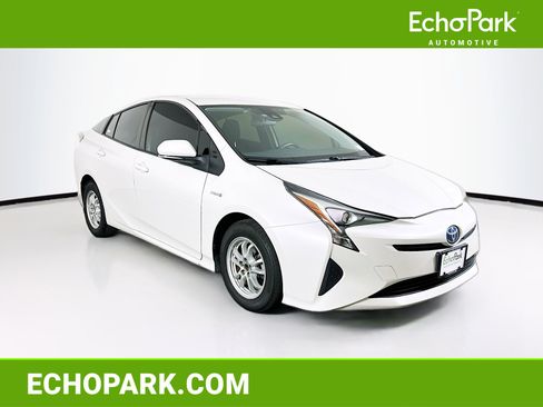 Used 2017 Toyota Prius One FWD image 1