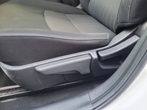 Used 2024 Nissan Sentra SV FWD image 12