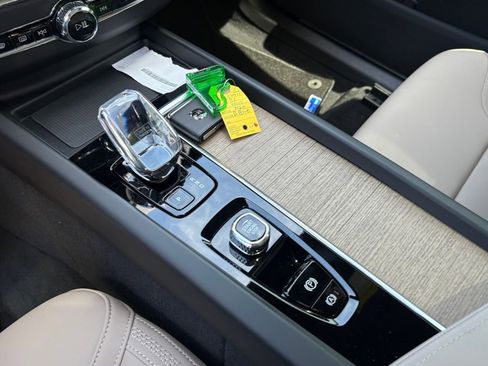 New 2026 Volvo XC60 B5 Plus w/ Protection Package Premier image 15