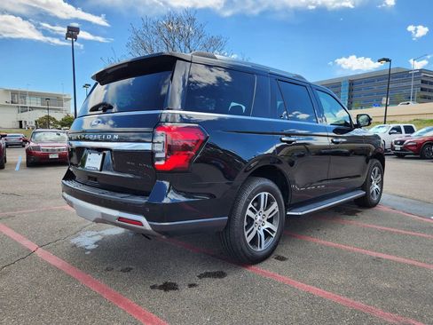 Used 2022 Ford Expedition Limited AWD/4WD image 5