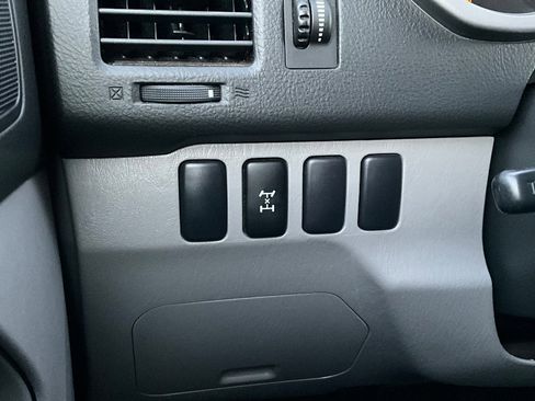 Used 2005 Toyota 4Runner Sport image 34