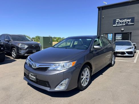 Used 2012 Toyota Camry XLE w/ Leather Pkg FWD image 1