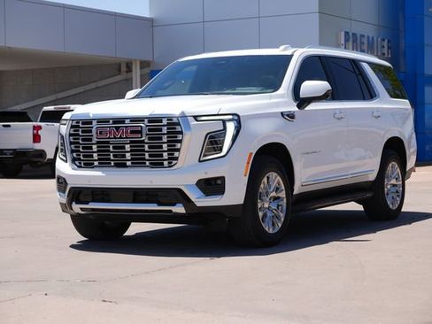 Used 2025 GMC Yukon Denali AWD/4WD image 7