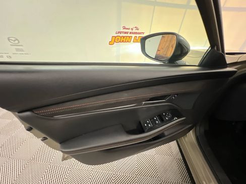 Used 2024 MAZDA MAZDA3 s AWD/4WD image 22