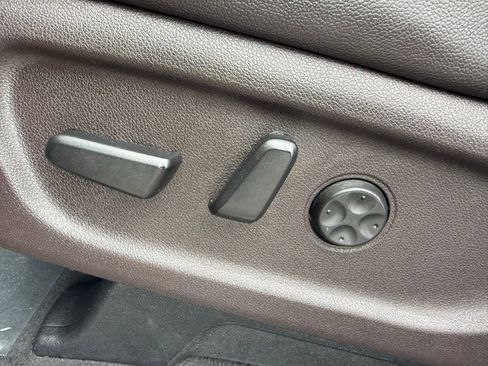 Used 2016 Kia Sedona SX Limited w/ Option Group 030 image 22