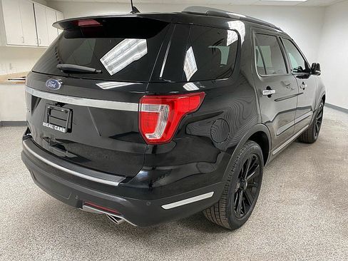 Used 2018 Ford Explorer Limited image 5