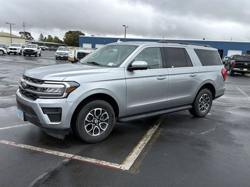 Used 2024 Ford Expedition Max XLT RWD image 1