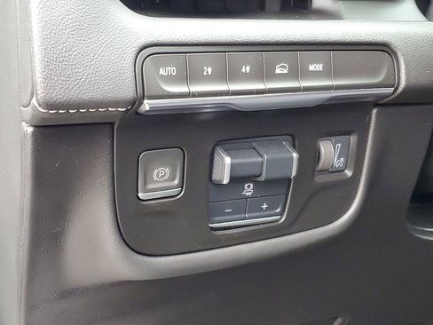 Certified 2023 Cadillac Escalade Sport w/ LPO, ONYX Package AWD/4WD image 9