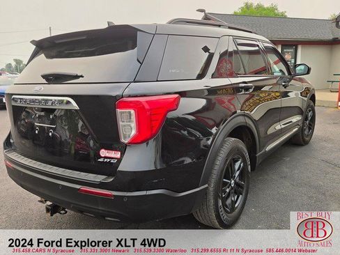 Used 2024 Ford Explorer XLT AWD/4WD image 7