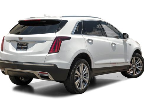 Used 2024 Cadillac XT5 Premium Luxury FWD image 8
