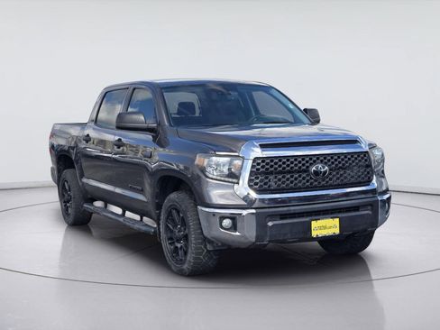 Used 2021 Toyota Tundra SR5 RWD image 3