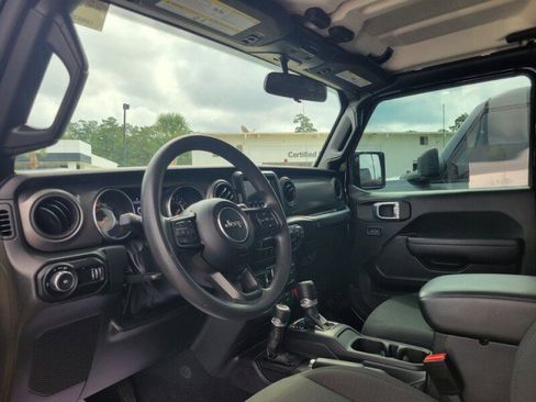 Used 2023 Jeep Wrangler Unlimited Sport AWD/4WD image 11