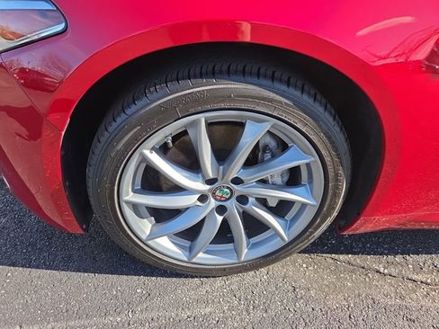 Used 2017 Alfa Romeo Giulia Ti image 12