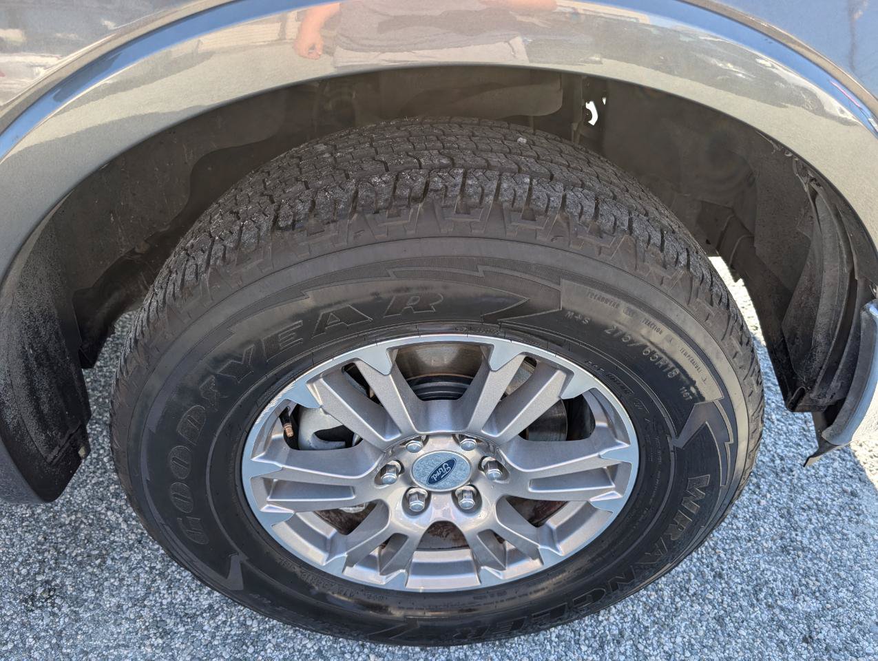Used 2020 Ford F150 Lariat RWD image 4