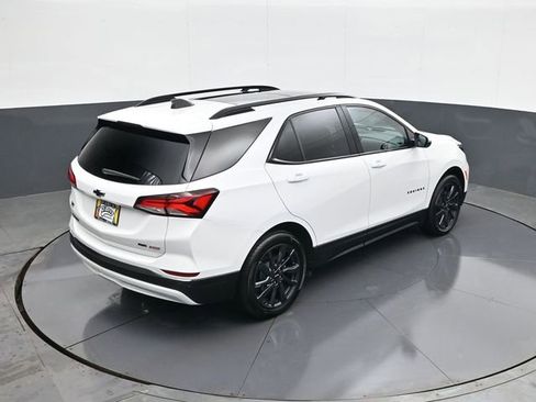 Used 2023 Chevrolet Equinox RS w/ RS Leather Package image 17