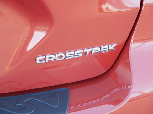 Used 2024 Subaru Crosstrek 2.0i Premium image 8