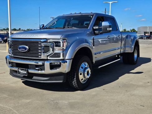 Used 2021 Ford F450 Lariat w/ Lariat Ultimate Package AWD/4WD image 2