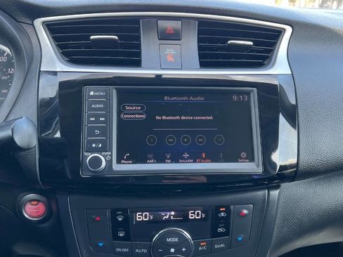 Used 2019 Nissan Sentra SV FWD image 12