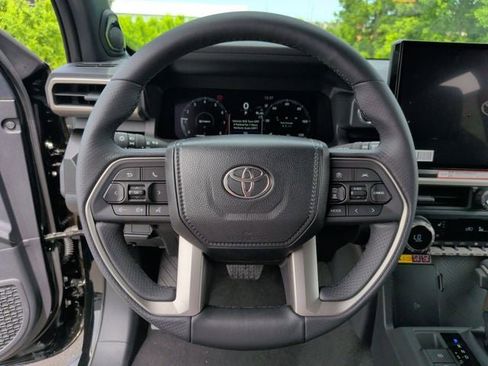 New 2026 Toyota 4Runner Limited AWD/4WD image 15