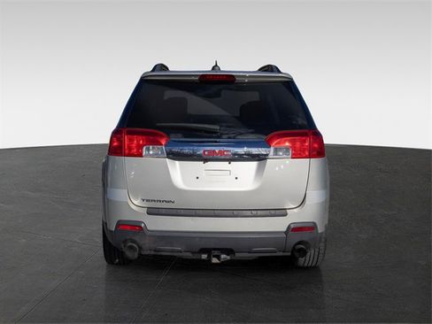 Used 2015 GMC Terrain SLT w/ Chrome Edition image 8